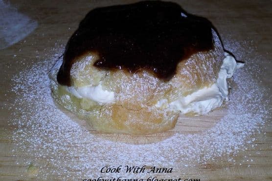 Eclairs