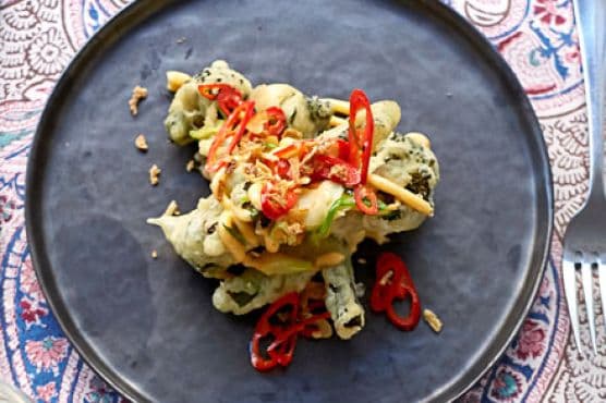 Salt & pepper sprouting broccoli with sriracha mayonnaise