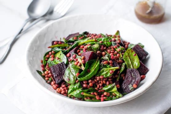 This Spinach, Lentil, and Beet Salad with Orange Vinaigrette Will Bring Out Your Inner Chef