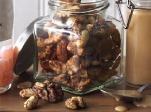 Sweet & spicy nuts