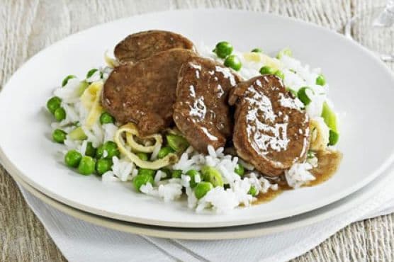 Chinese-style pork fillet with fried rice