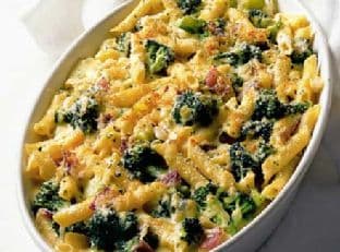 Crusty pasta & broccoli bake