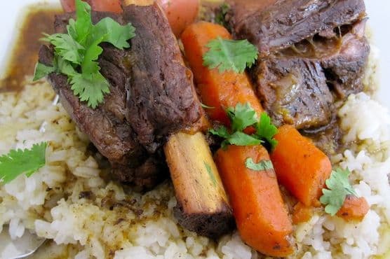 Slow Cooker Short Ribs with Colombian Spices
