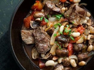 Quick Beef Stew with Mushrooms and White Beans
