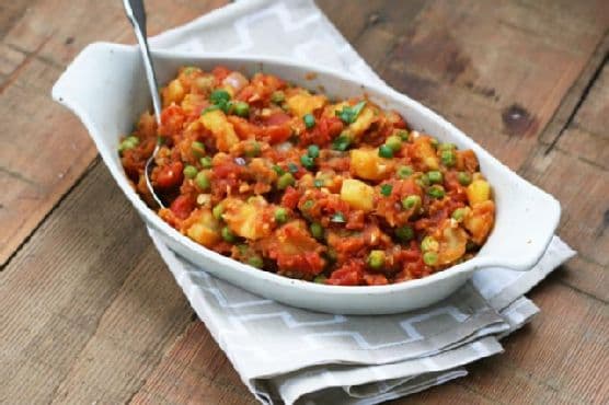 Aloo Matar: Indian Pea and Potato Curry