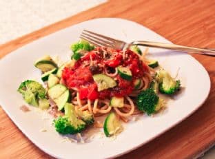 Healthy Garlic Pasta with Veggies and Parmesan