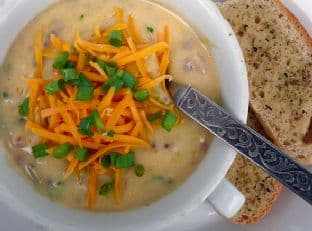 Green Chile Cheeseburger Soup
