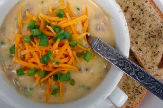 Green Chile Cheeseburger Soup