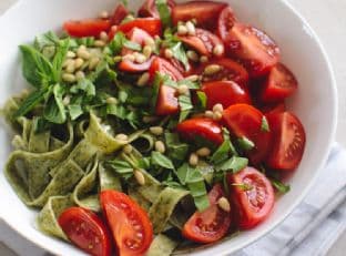 Spinach Pasta with Tomatoes, Pine Nuts and Basil