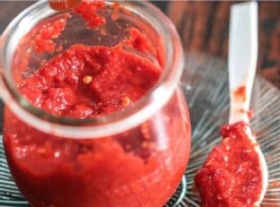 Aged Sriracha Hot Sauce