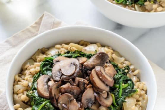 Barley Risotto with Mushrooms and Spinach