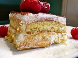 Tiramisu Infused With Amaretto (Eggless!)
