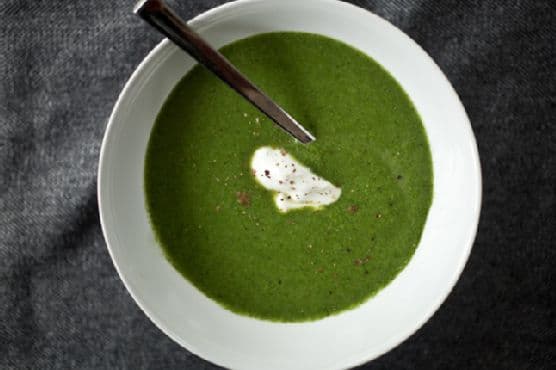 Broccoli-Spinach Soup with Leeks