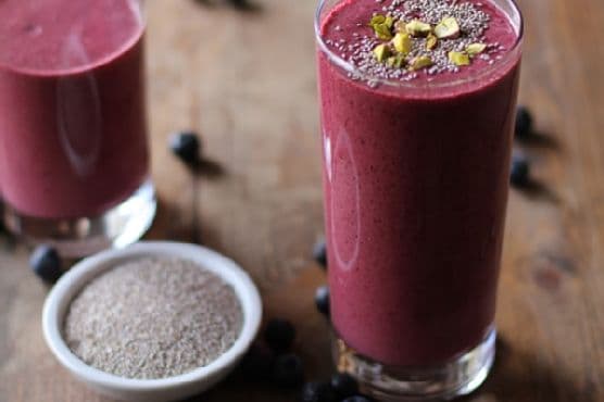 Beet Berry Apple Chia Smoothie