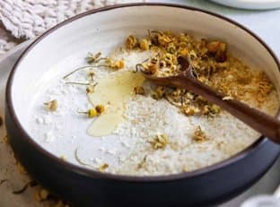 Battling Oily Skin and Acne? Try This Gentle Rice Flour Scrub