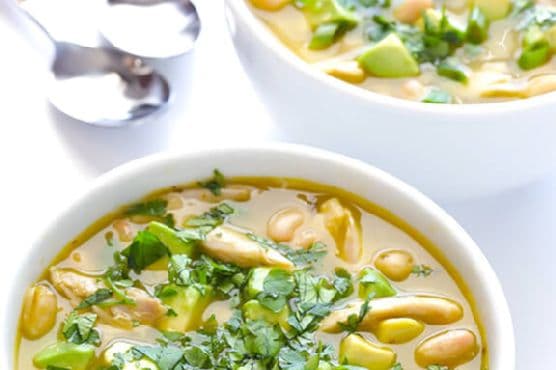 5-Ingredient Easy White Chicken Chili