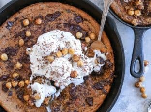 Almond Butter Chocolate Chip Chickpea Skillet Cookie (Gluten-Free)